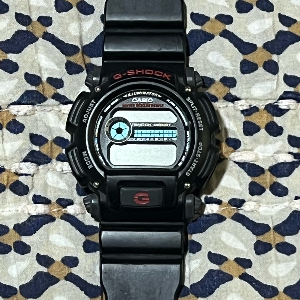 Casio G-Shock (DW-9052)